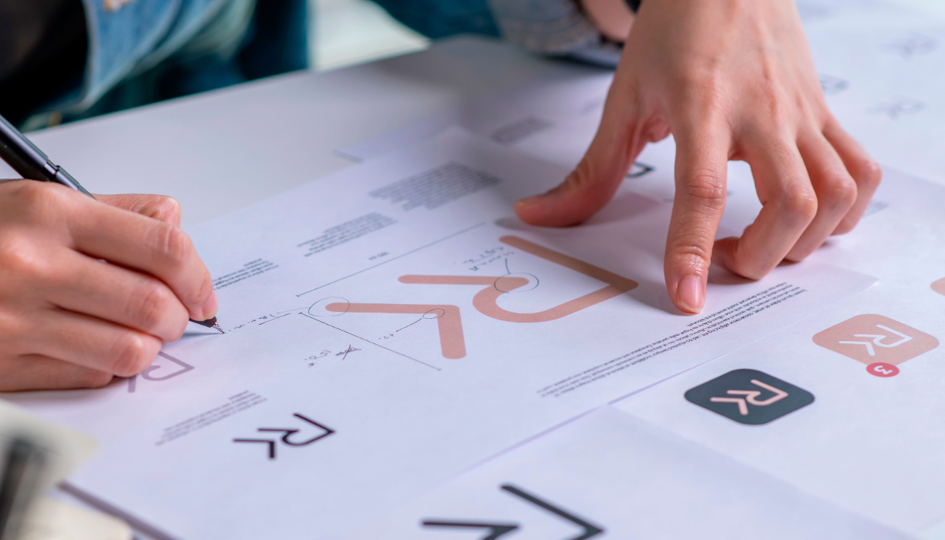 découvrez combien coûte la création d'un logo complet, avec des conseils pour choisir le meilleur rapport qualité-prix et astuces pour optimiser votre budget design.