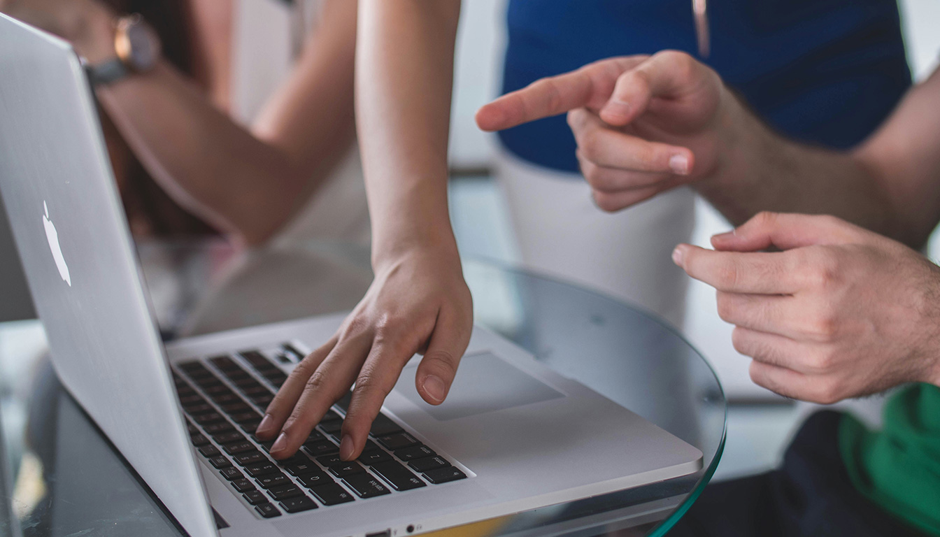 découvrez envato elements : une présentation complète de la plateforme, ses tarifs attractifs et les innovations en intelligence artificielle qu'elle propose pour améliorer votre créativité.