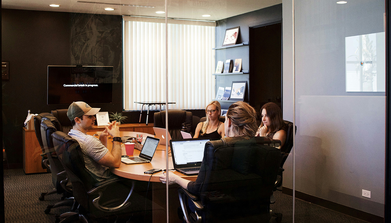 découvrez la création de site internet avec agence-limitless.com : nos prestations, notre processus étape par étape, et les points clés à vérifier pour un projet réussi.