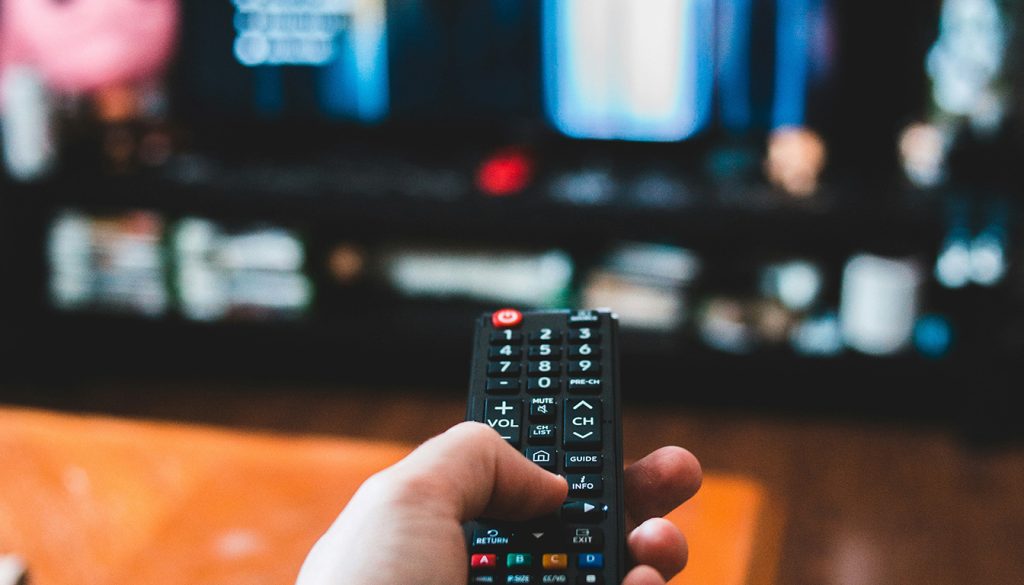 Combien coûte une publicité à la télévision ? Les budgets et facteurs de prix à avoir en tête
