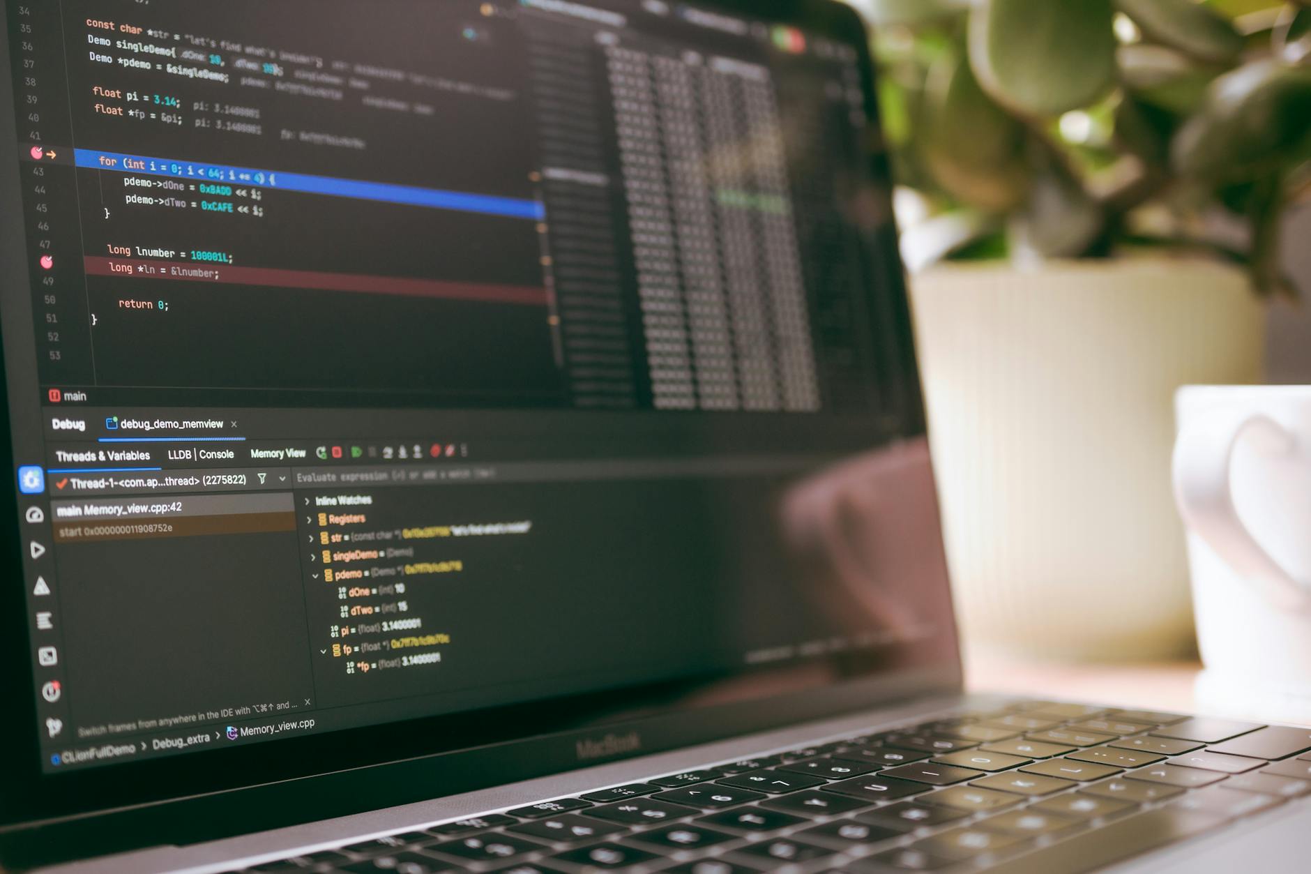 Comprendre LAMPP et sa pile : Apache, MySQL et PHP au service de l’hébergement local — écran d'ordinateur affichant le logiciel LAMPP