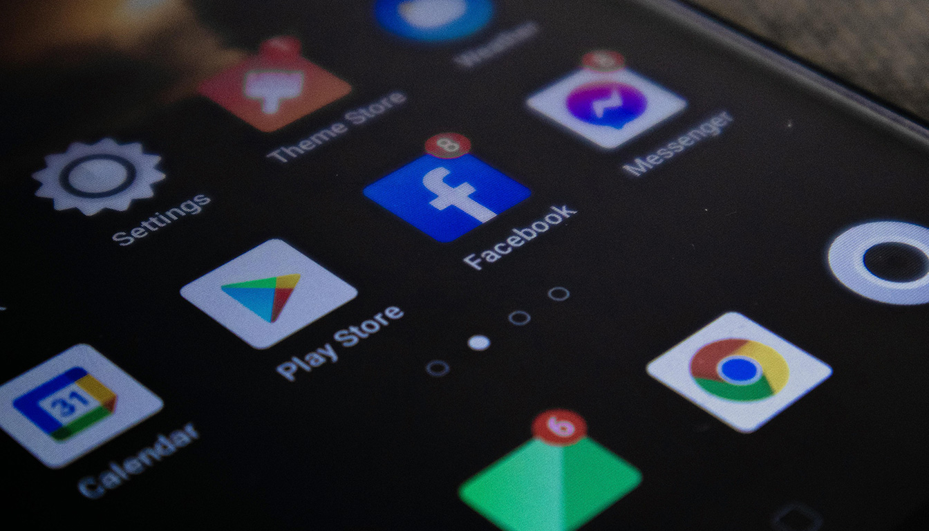 découvrez comment supprimer définitivement un compte facebook sur pc ou iphone grâce à notre guide simple et complet.