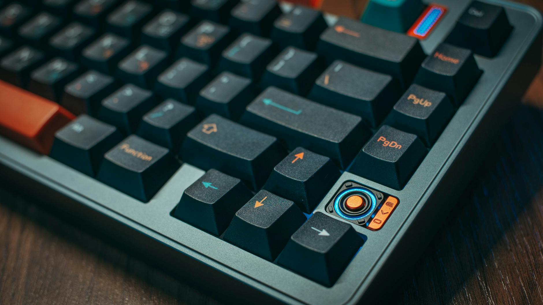 Respect des accents sur les majuscules : enjeux concrets et erreurs fréquentes — clavier avec touches accentuées