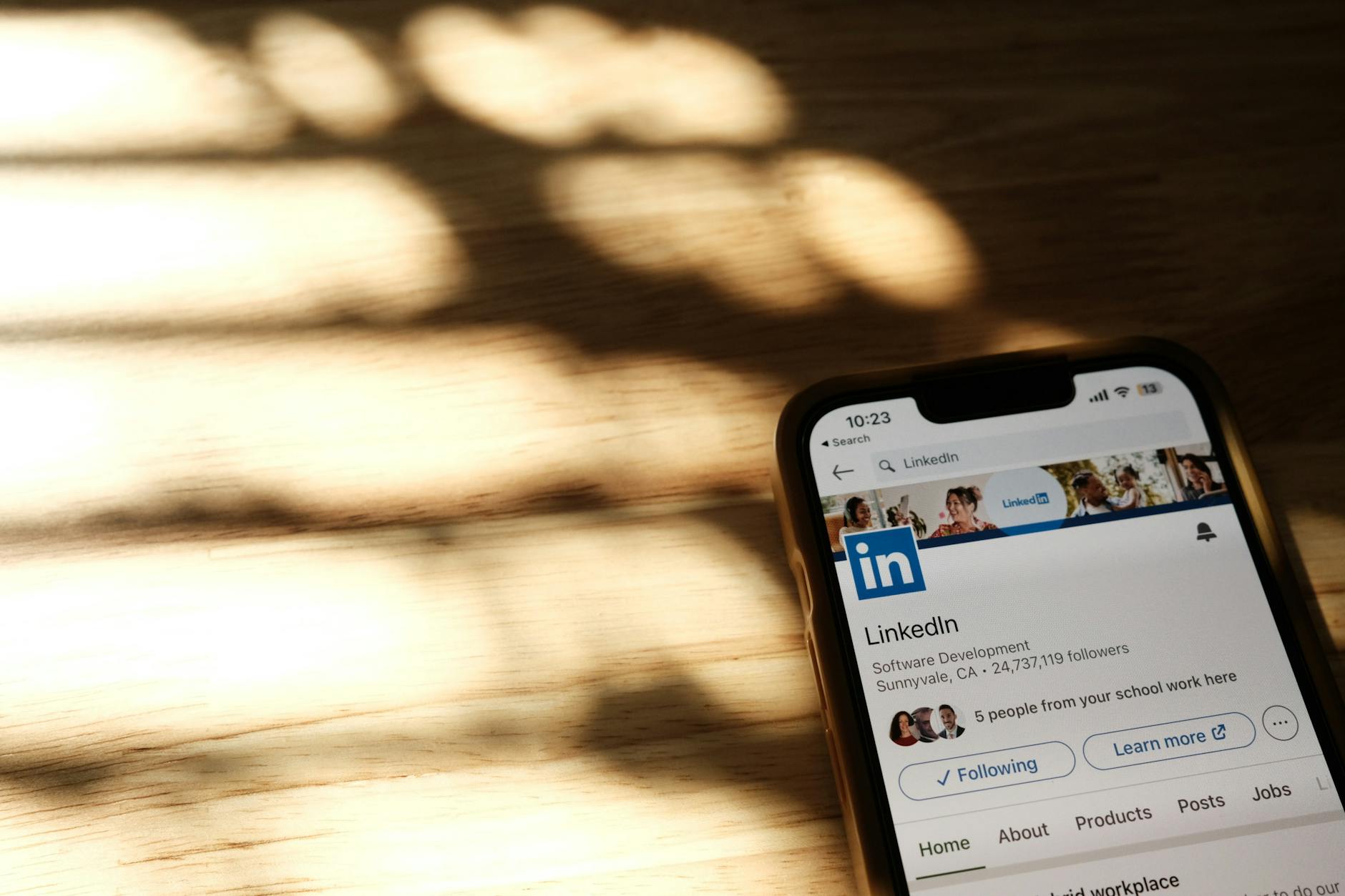 Prospecter avec LinkedIn d'Emmanuelle Petiau — optimisation de profil LinkedIn réunion d'affaires