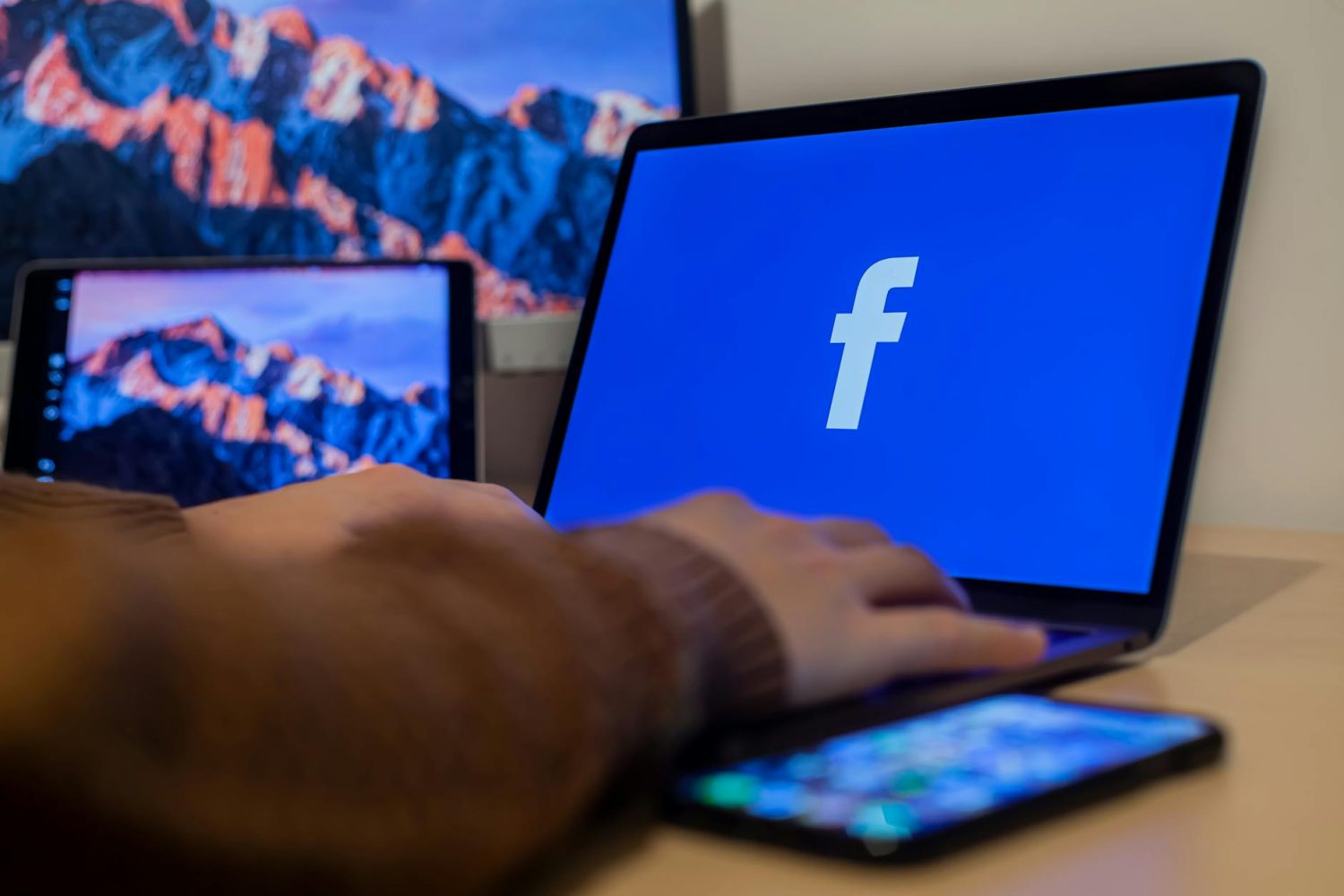 Supprimer un compte Facebook définitivement sur PC ou iPhone