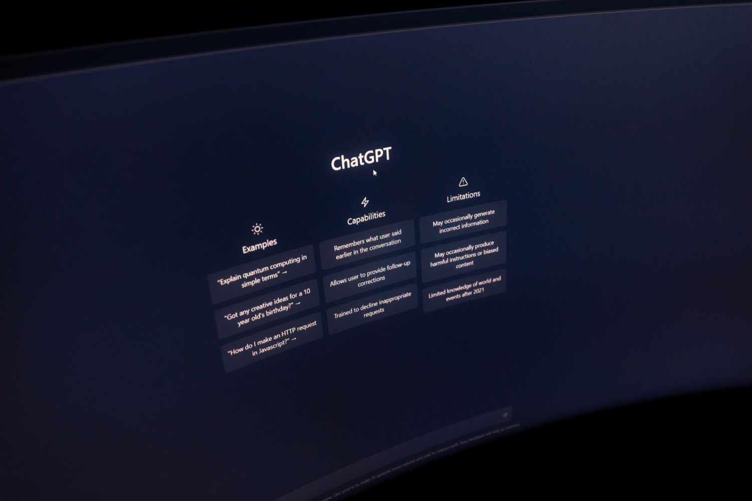 ChatGPT vs Mistral AI : fonctionnalités, prix et qualité des réponses