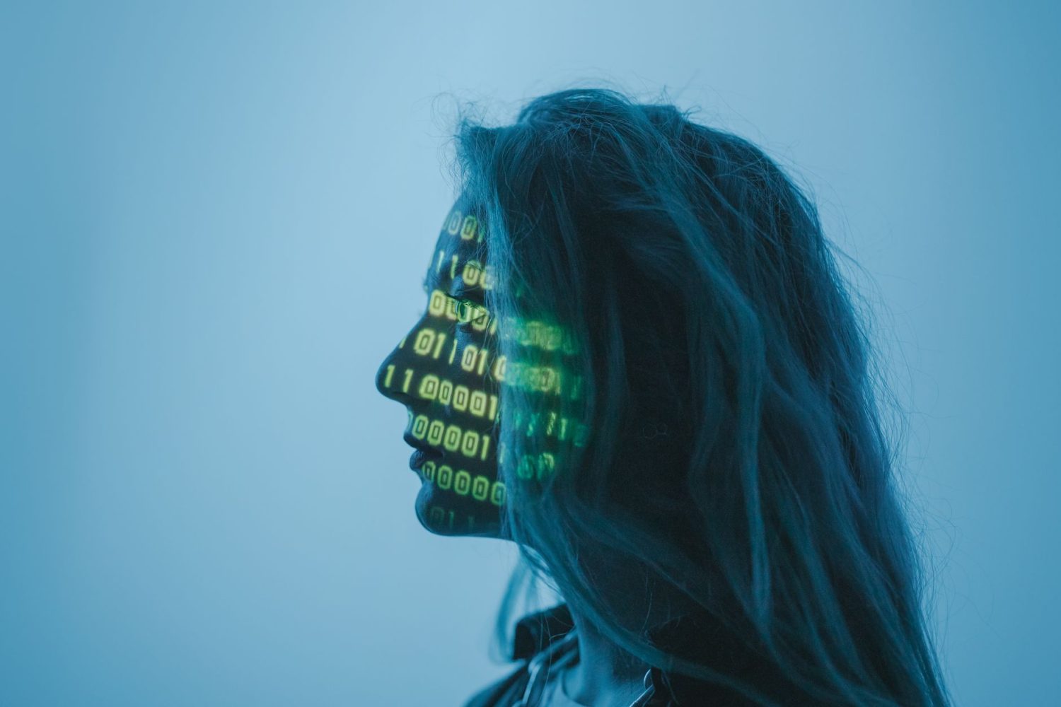 Intelligence artificielle (IA) : définition simple, types et applications