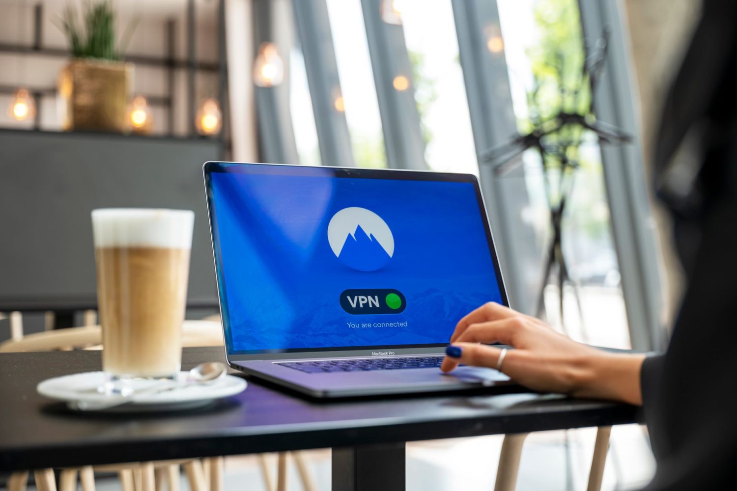 VPN gratuit : 7 options à choisir et 2 services à fuir absolument