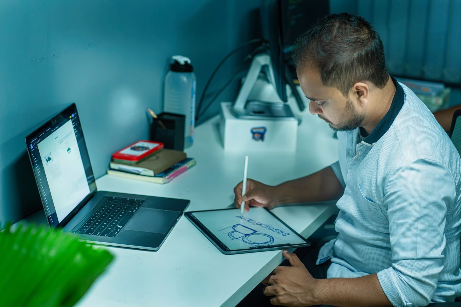 Combien coûte un logo en agence, en freelance ou sur 5euros ?
